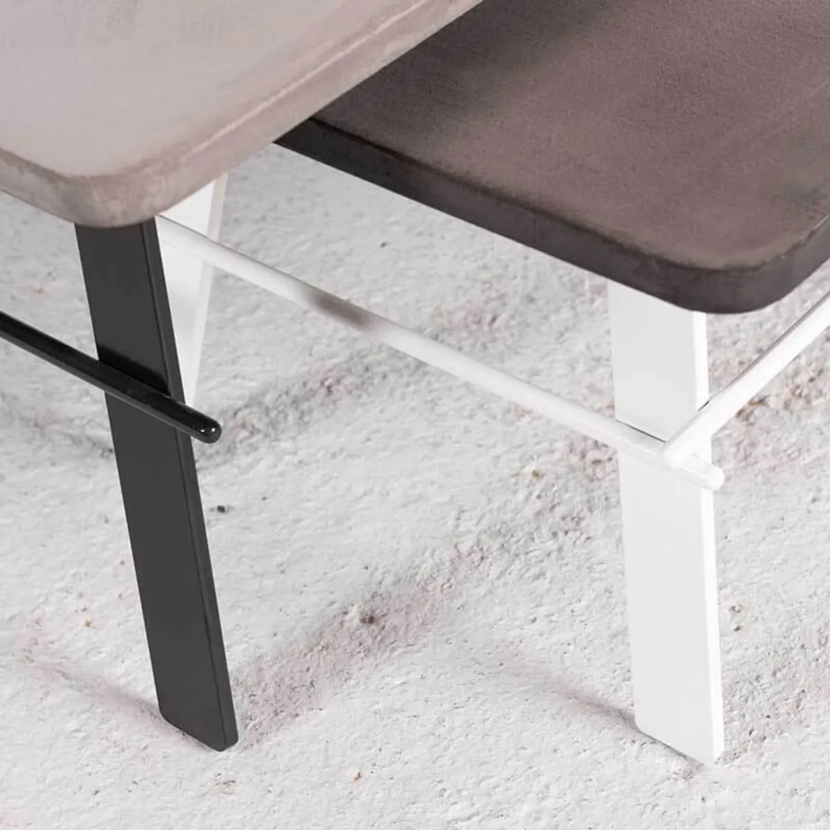 Opale - Table basse design carrée en béton ciré fabrication française — vue 4