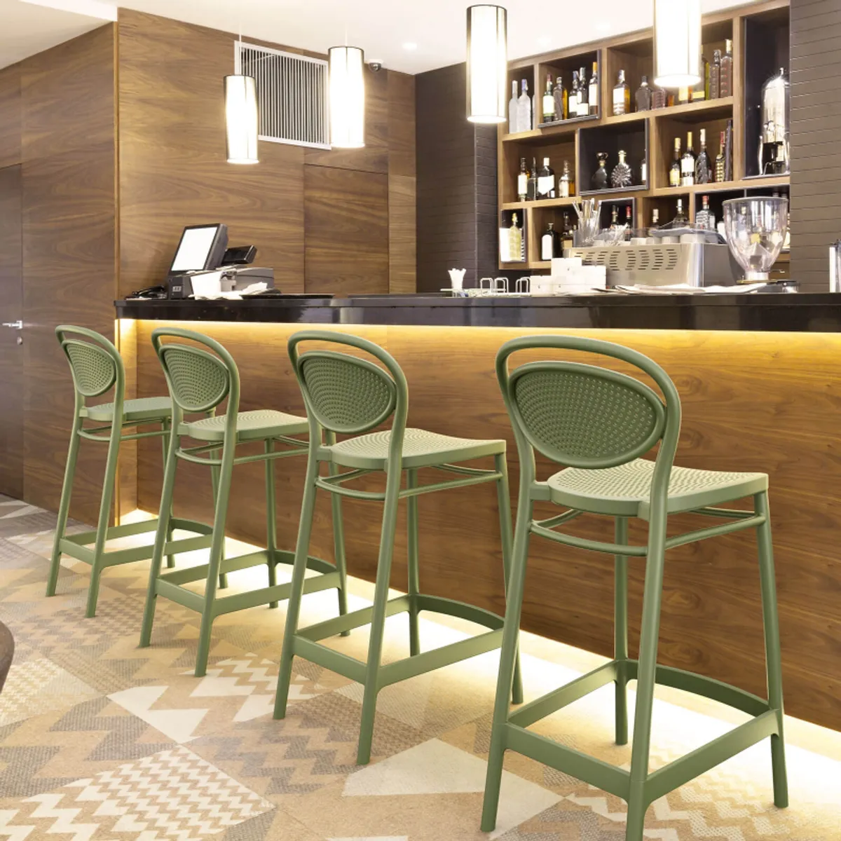 Marcel - Tabouret snack moderne en polypropylène — vue 5