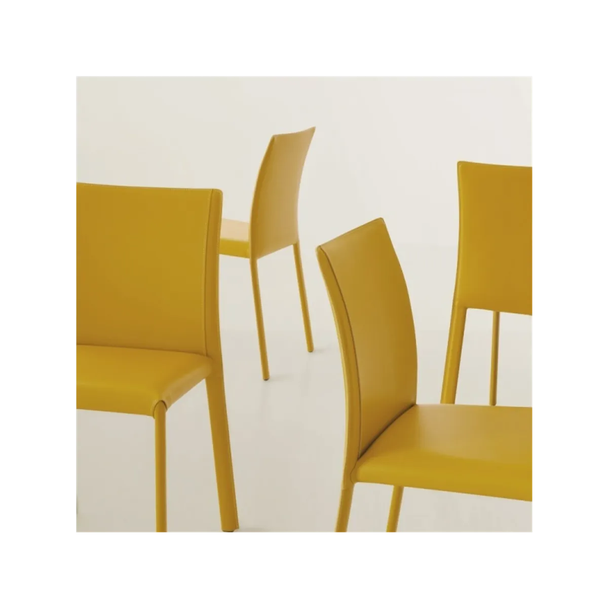 Kiris - Chaise en croûte de cuir italienne — vue 3