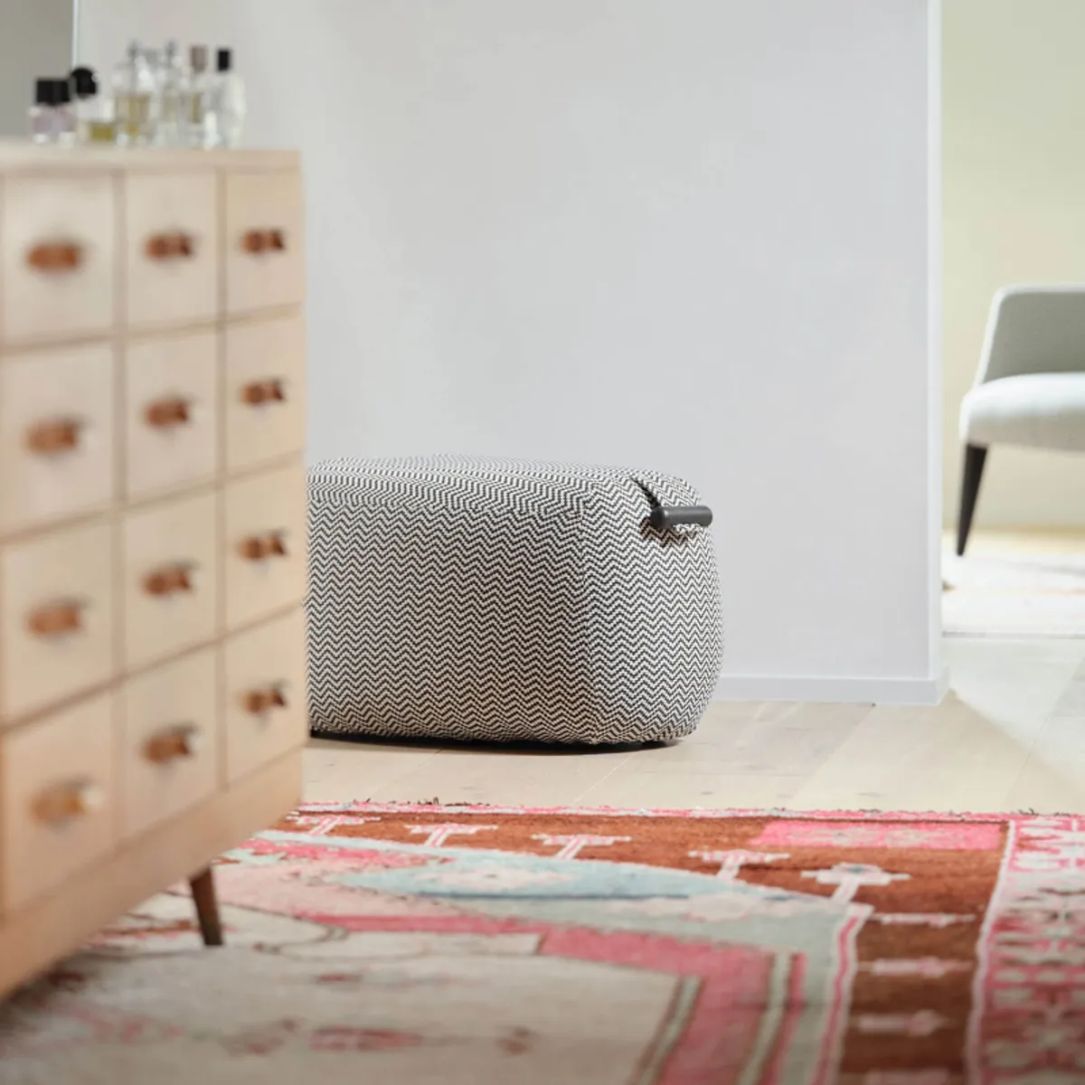 Thalia XL Mobitec ® - Grand pouf cosy en tissu avec poignée — vue 3