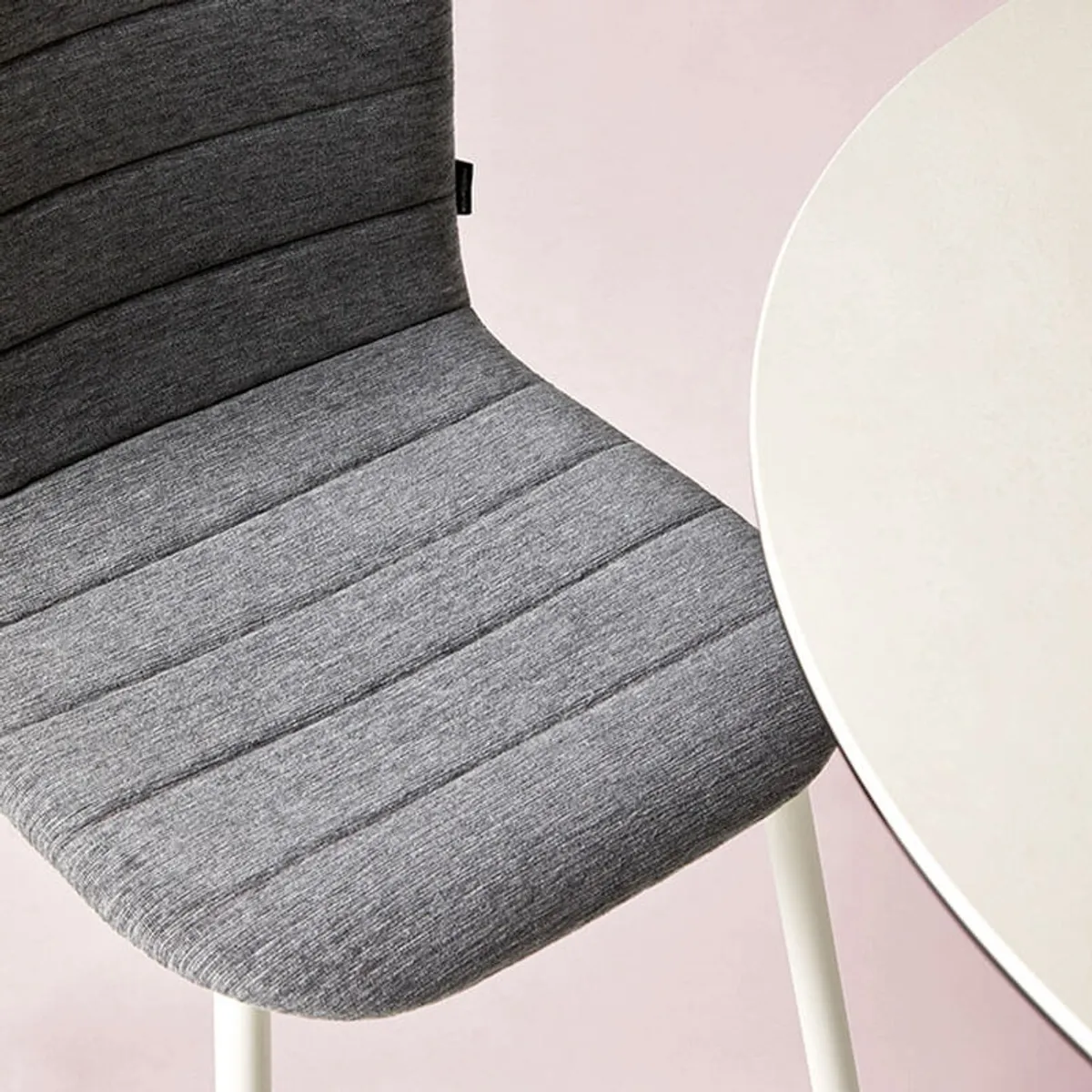 Pepper Mobliberica® - Chaise design en tissu matelassé avec pieds en métal — vue 5