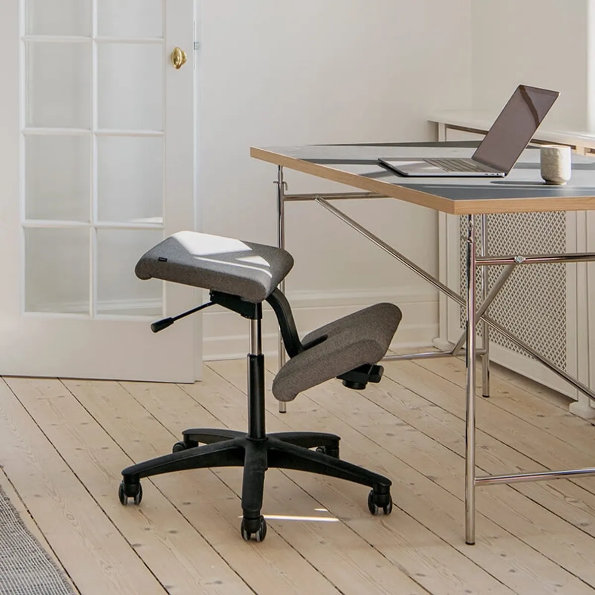 Wing Varier® - Siège ergonomique en tissu sur roulettes