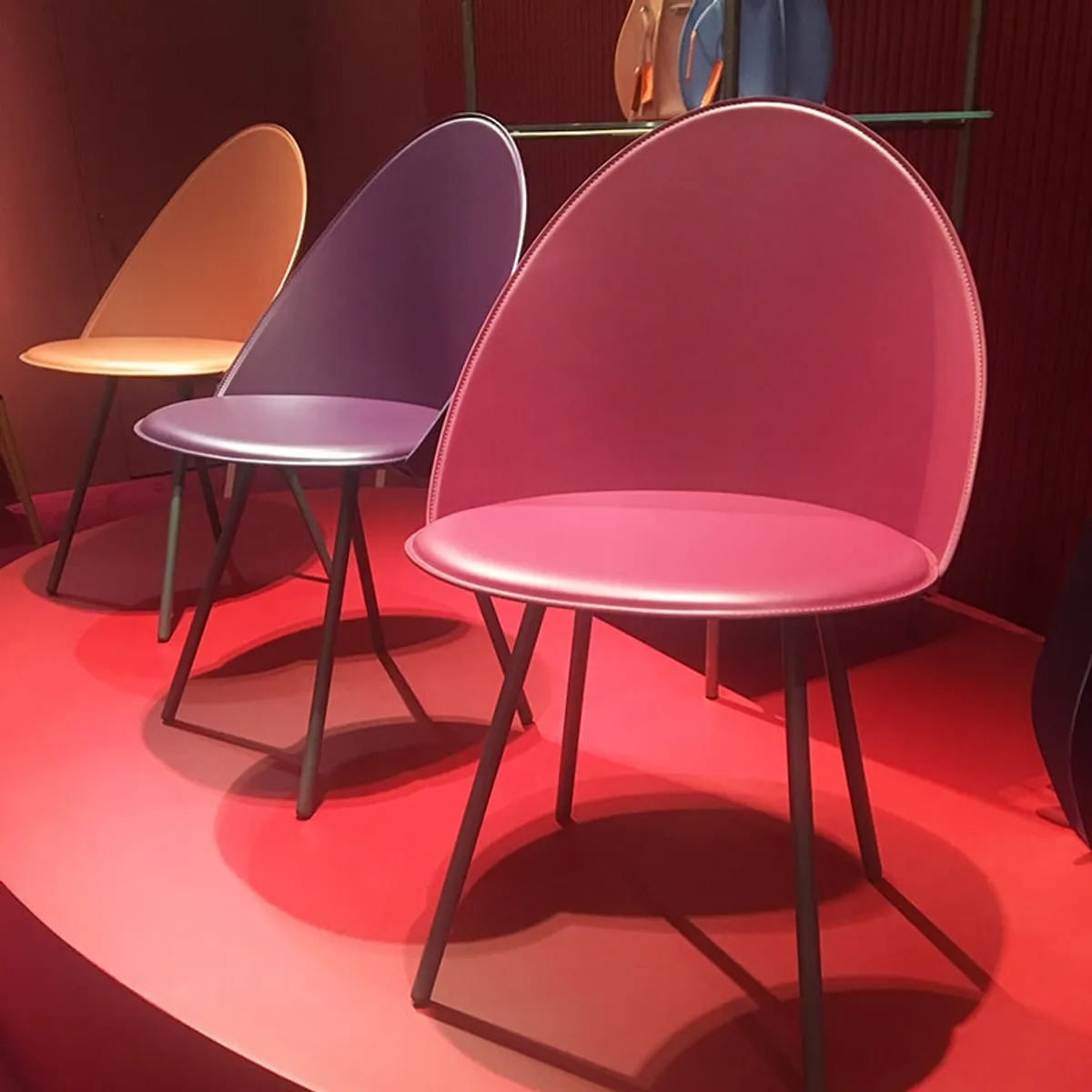 Amika - Chaise italienne vintage en croûte de cuir — vue 4