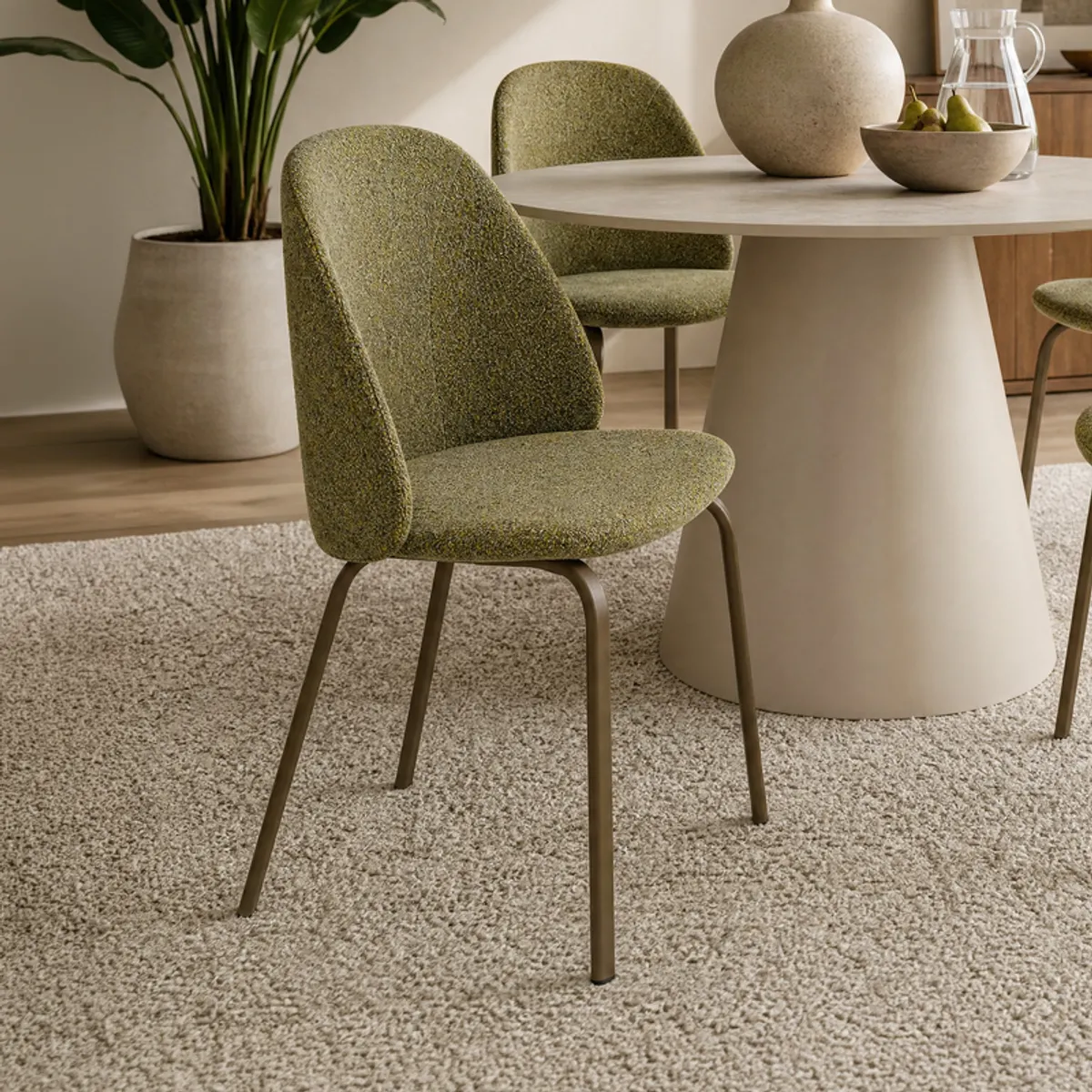 Sofia - Chaise tissu confortable avec pieds en métal