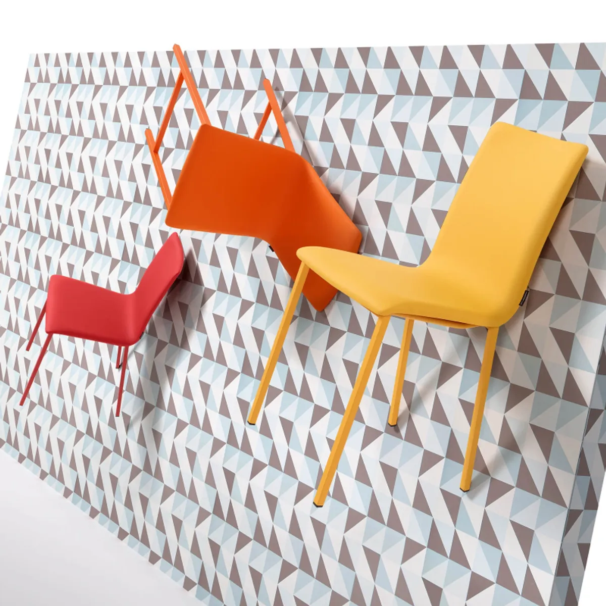 Koko Moblibérica® - Chaise contemporaine rembourrée espagnole en simili — vue 3