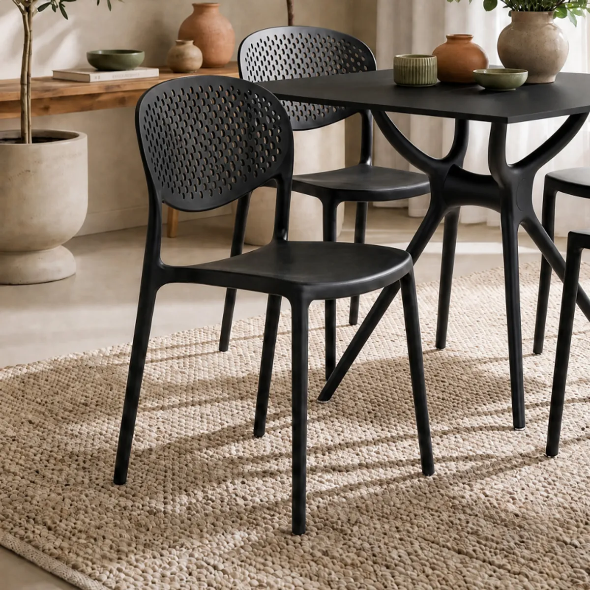 Abby Connubia® - Chaise empilable en polypropylène recyclé avec dossier microperforé