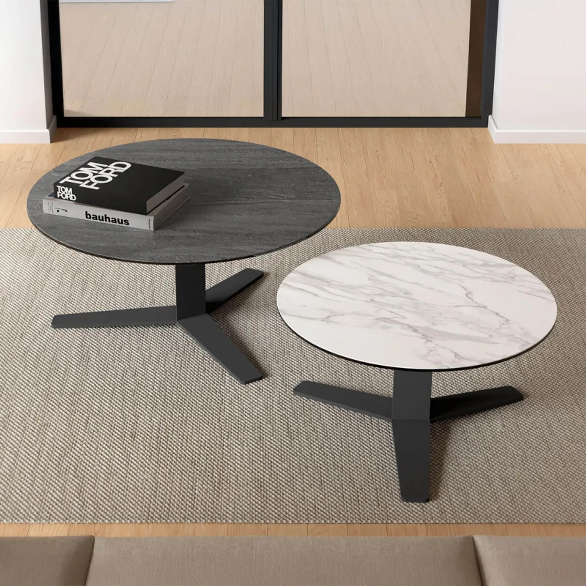 Peliccan mini - Table basse moderne en céramique et métal