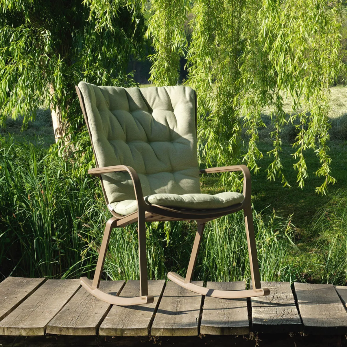 Folio - Rocking chair design extérieur réglable en polypropylène