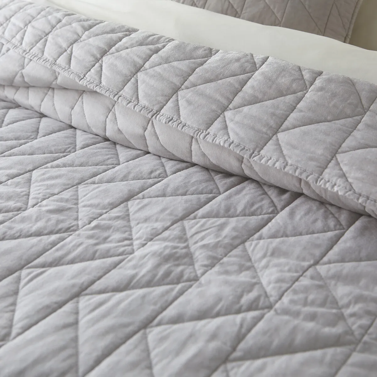 Couvre Lit Boutis Matelassé Coton Zig Zag Scenario — vue 3