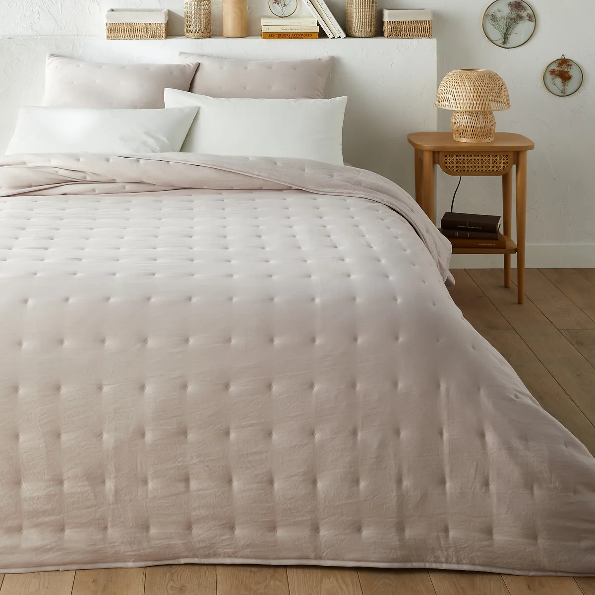 Couvre Lit Boutis Matelassé Microfibre Lavée, Loja