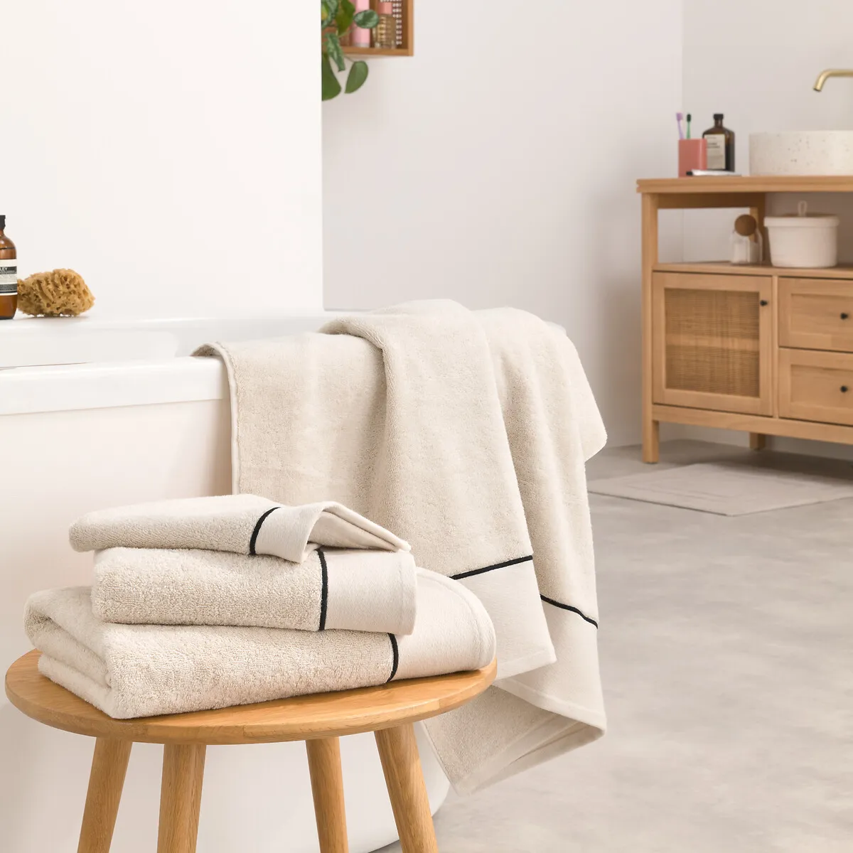 Lot 2 Serviettes De Toilette En Coton Peigné 700g/m2, Victor — vue 3