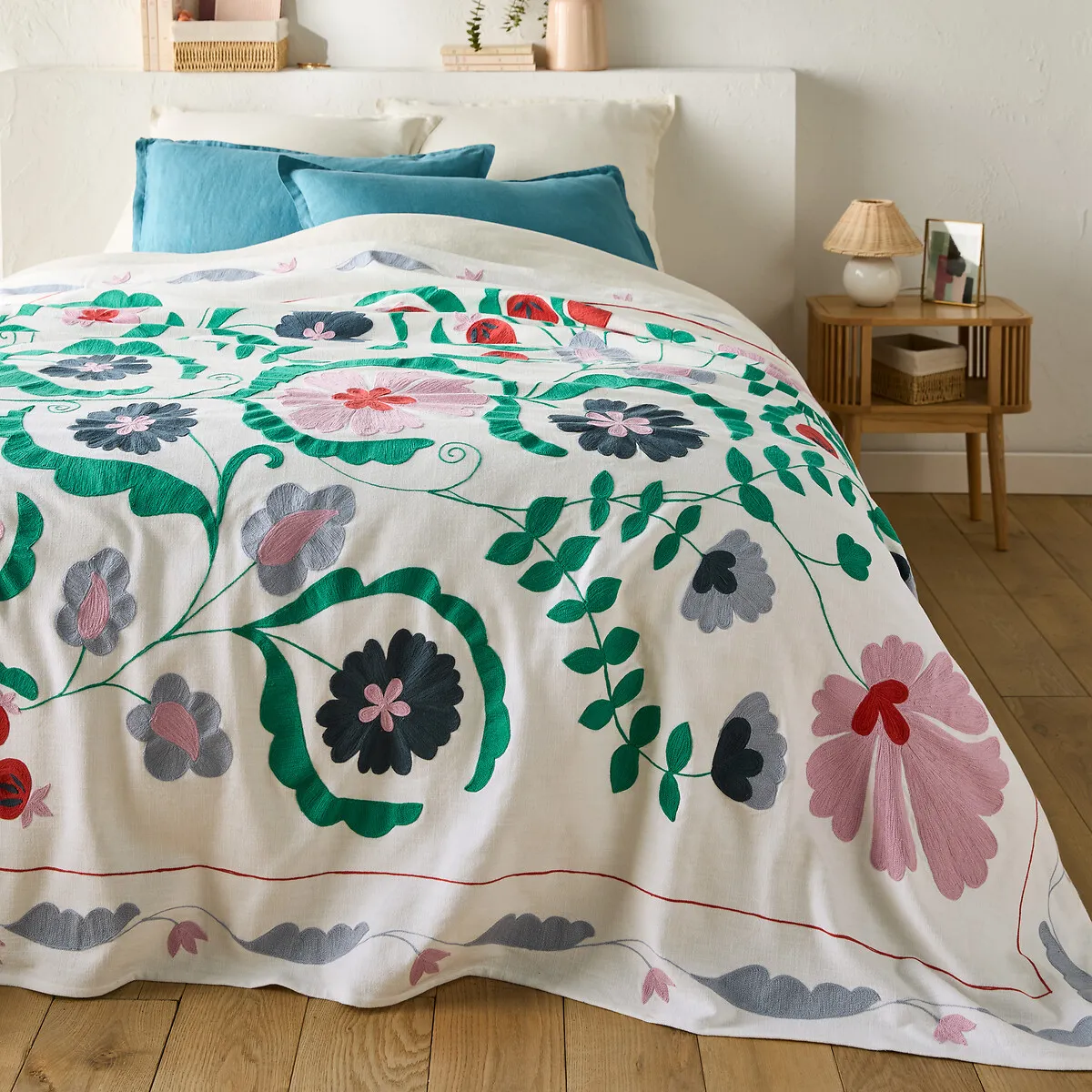 Dessus De Lit Coton Flammé Brodé Antonie