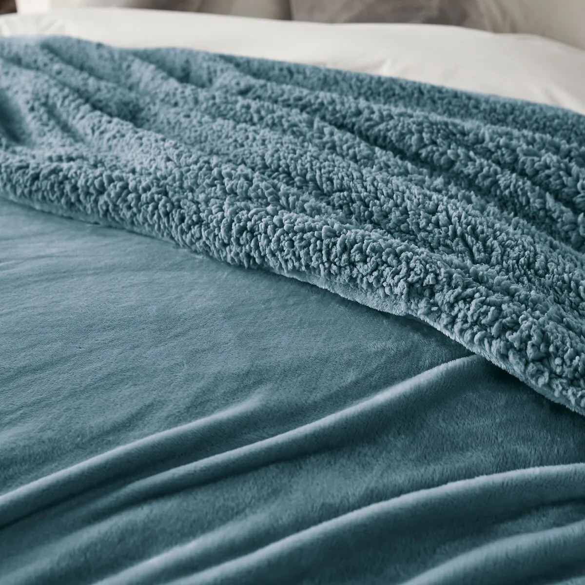 Dessus De Lit Polaire Et Sherpa, Maxine — vue 3