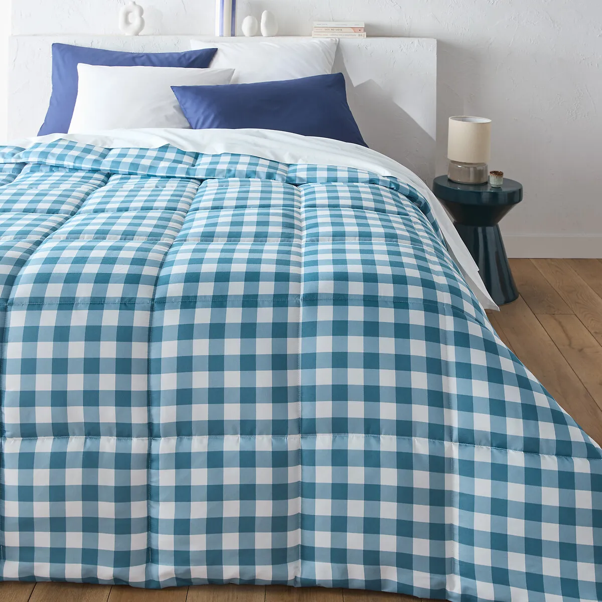 Couette Synthétique, Uda