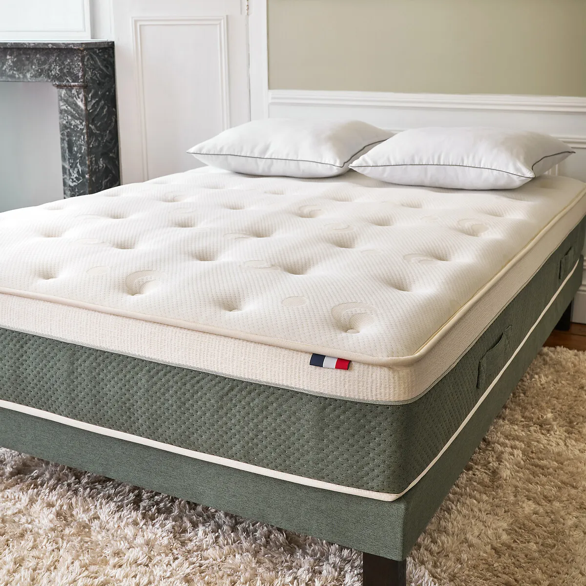 Ensemble Matelas Hybride, Soutien Ferme, Accueil Enveloppant Et Sommier — vue 3