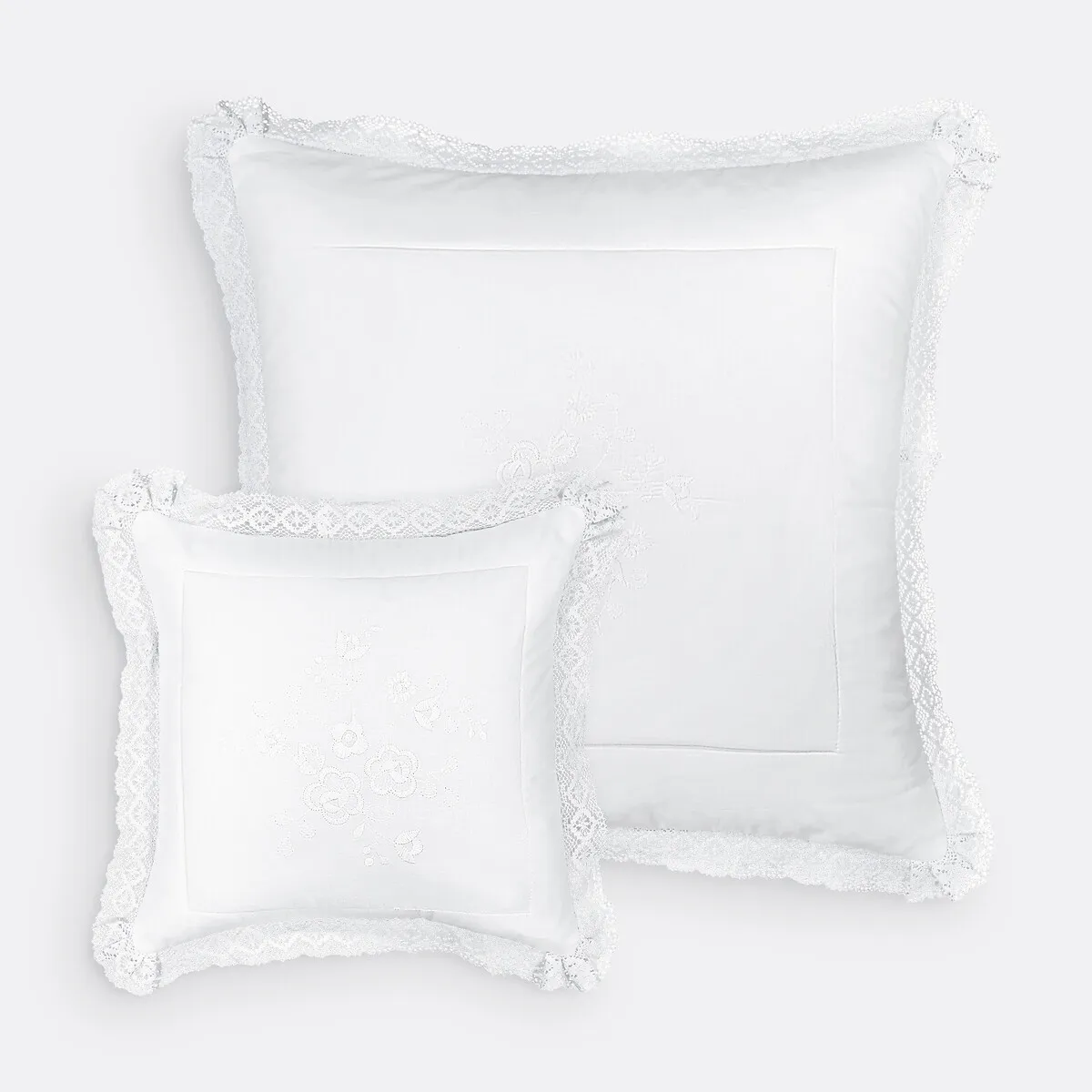 Housse De Coussin Coton Brodé À Volant, Oyena