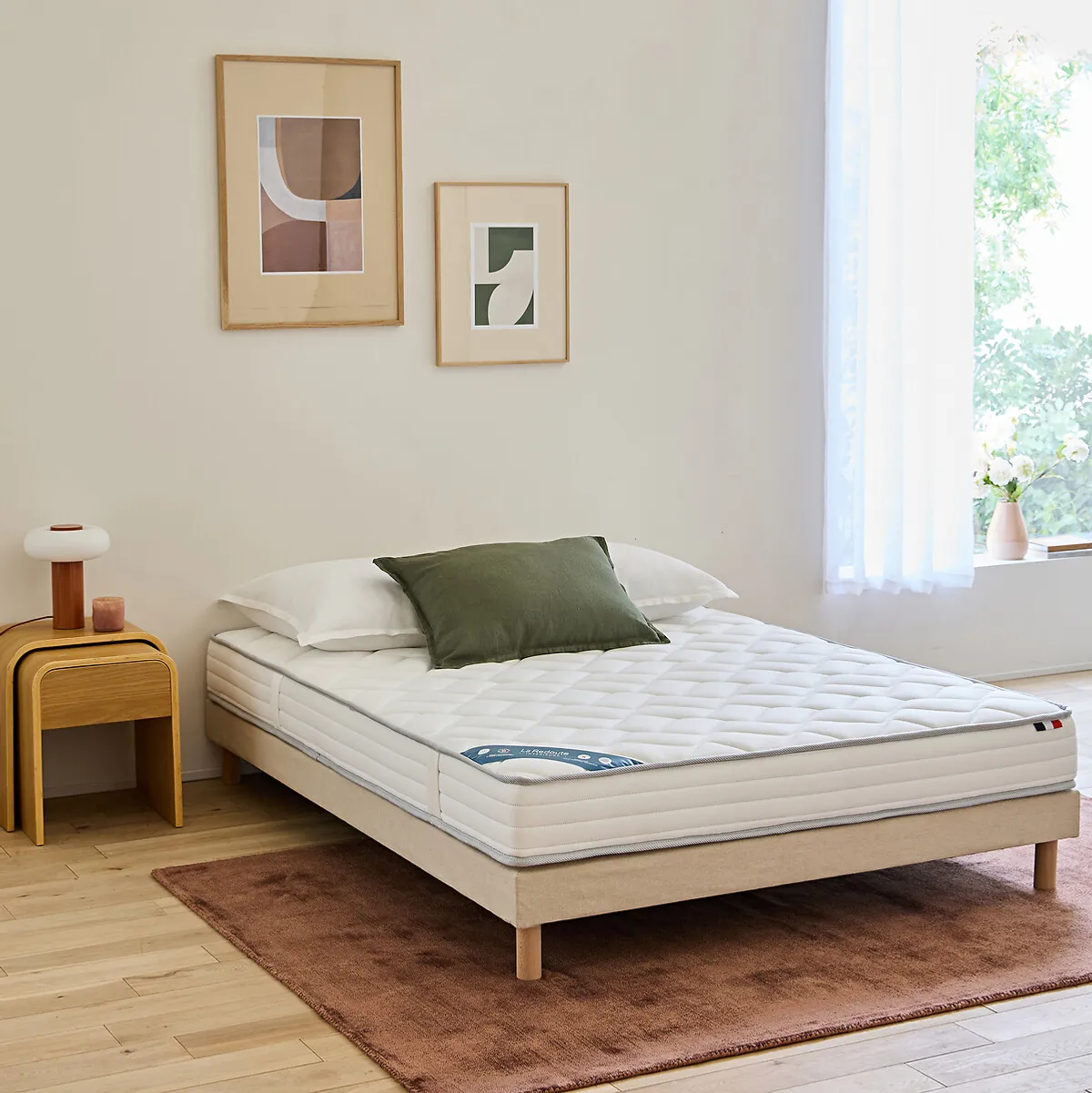 Pack Matelas Mousse Et Mémoire De Forme + Sommier + Pieds + Couette +oreiller(s)